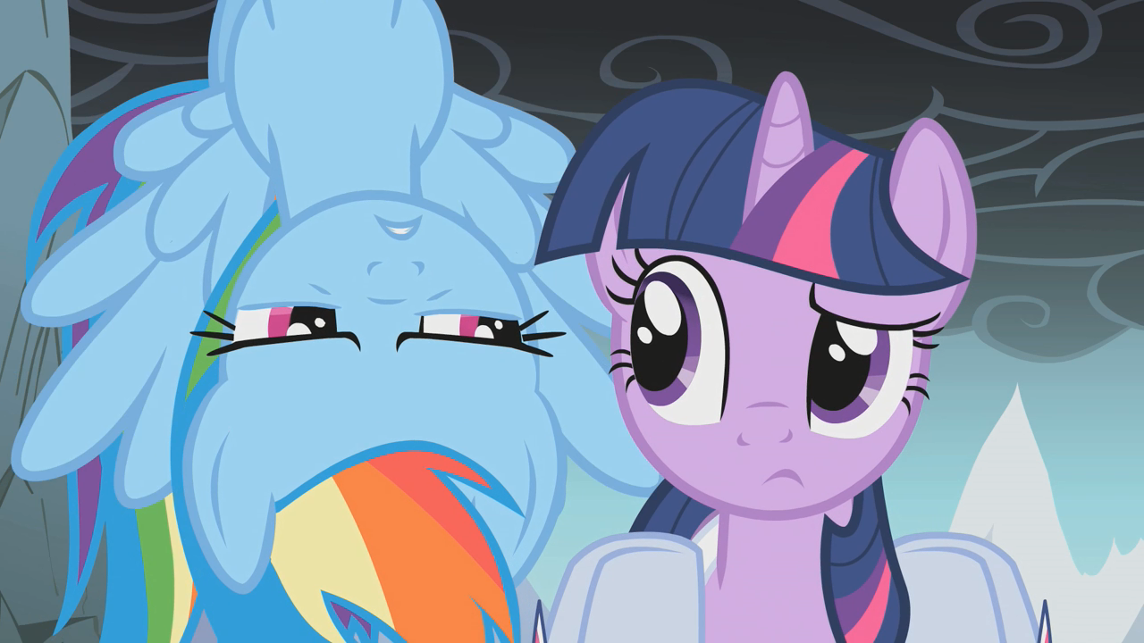 Twilight_and_upside_down_Rainbow_Dash_S01E07