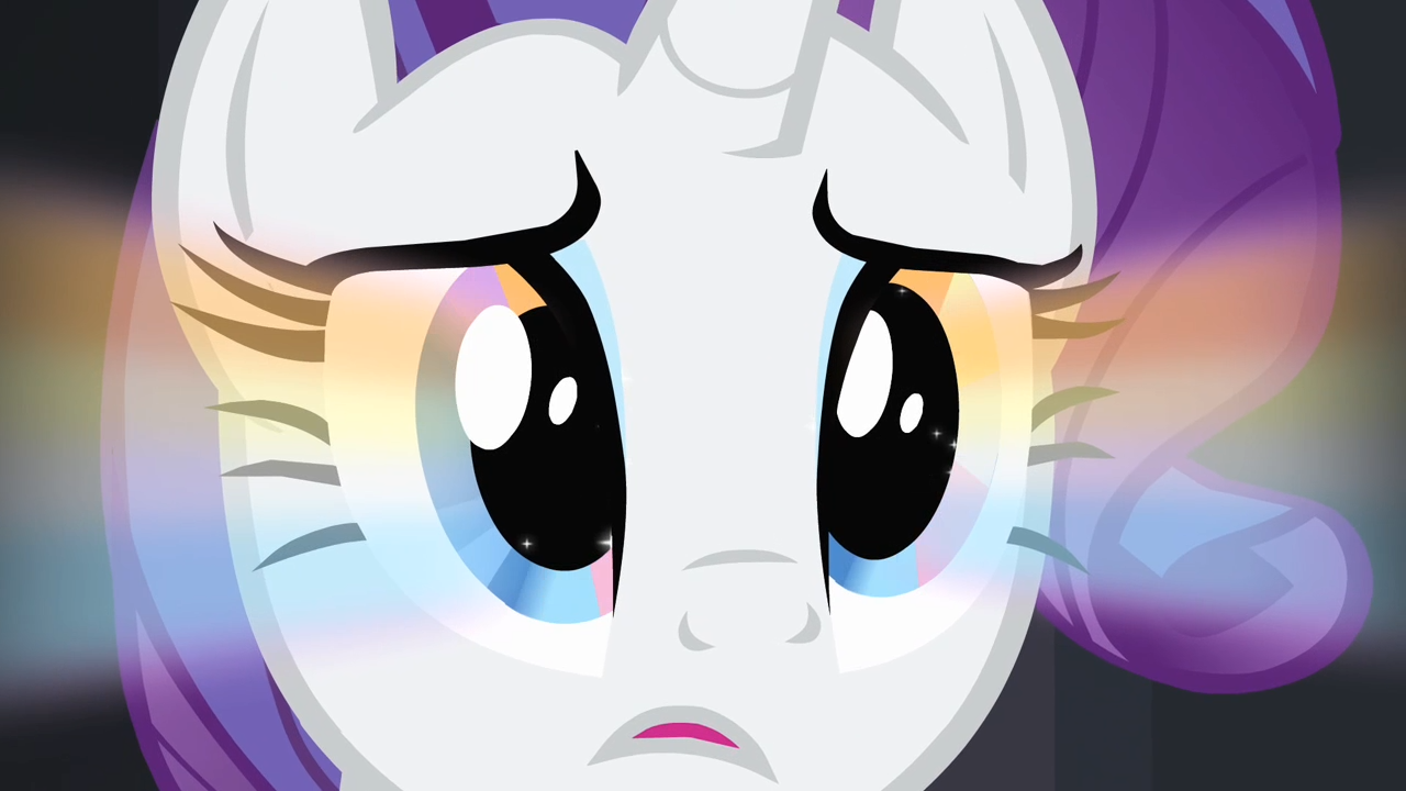 Rainbow_glow_on_Rarity's_iris_S4E08