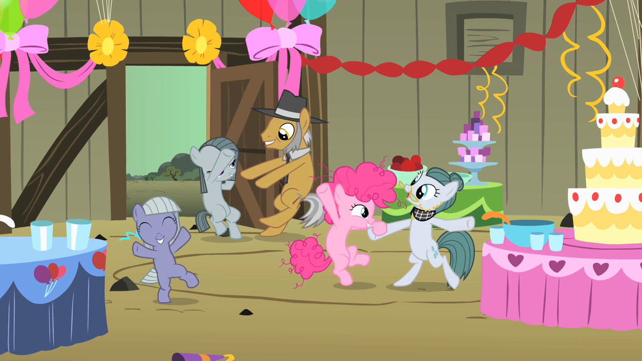 Pinkie_Pie_dancing_with_family_S1E23