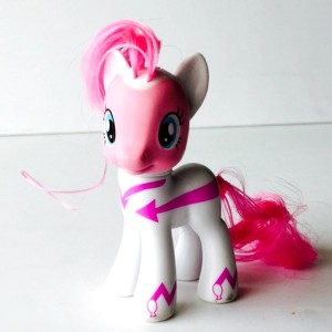 filly second ponk brushable 1